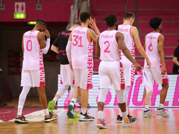 为球队解决 为球队解决